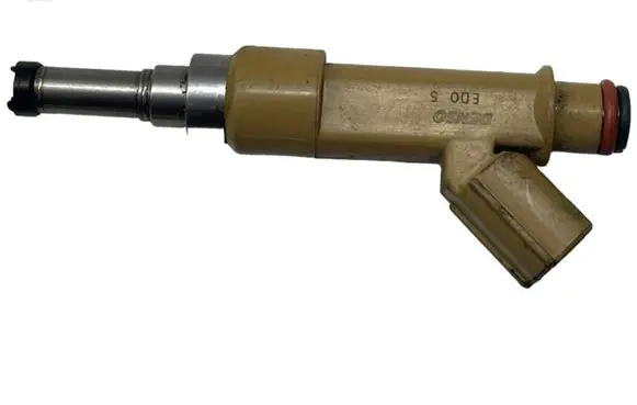 Toyota Auris 150 Fuel injector 2325037010