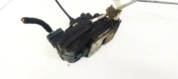 Nissan Qashqai Front door lock