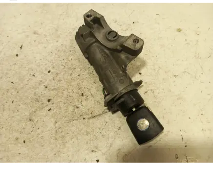Volkswagen Golf IV Ignition lock 4B0905851C