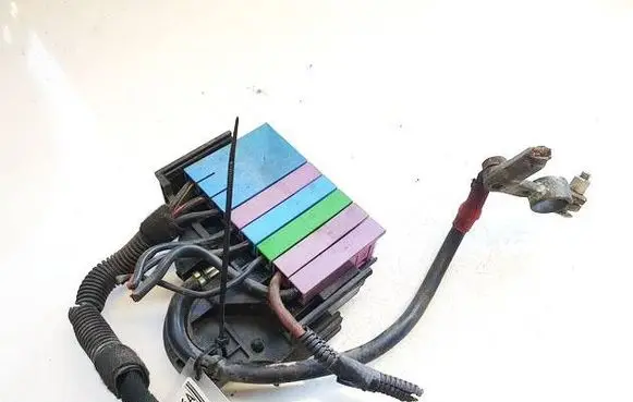 Opel Zafira A Fuse box set 968566g