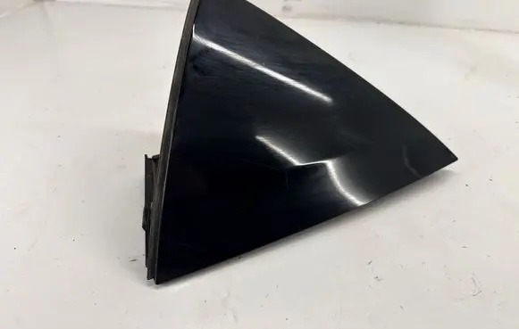 Chrysler Pacifica Tailgate trim 68227309AD