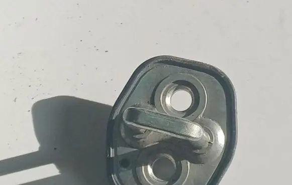 Citroen C4 I Front door lock loop/hook striker 