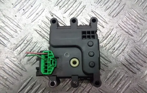 Mazda 6 A/C air flow flap actuator/motor 2618P
