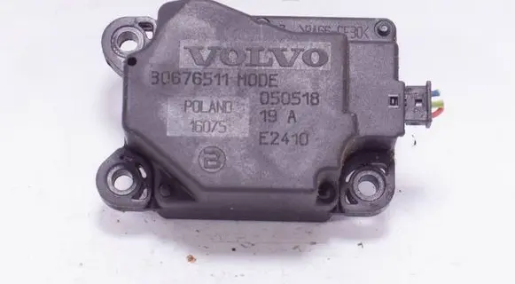 Volvo XC90 Air flap motor/actuator 30676511 E2410 050518