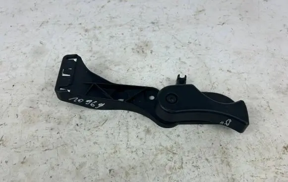 BMW 3 GT F34 Engine bonnet (hood) release handle 7326365