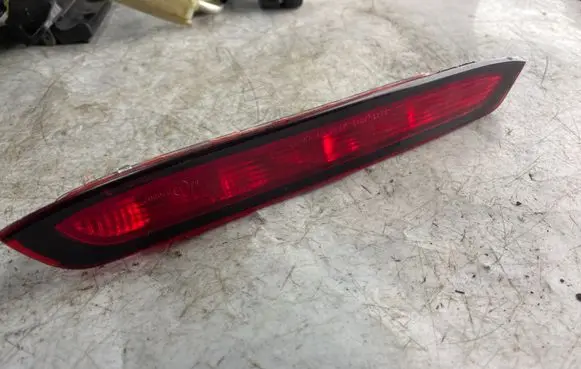Toyota Corolla Verso E121 Third/center stoplight