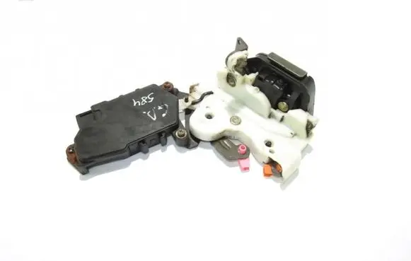 Subaru Impreza I Rear door lock