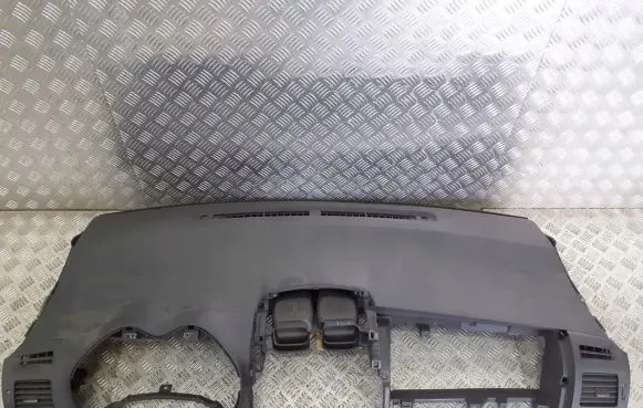 Toyota Auris 150 Dashboard