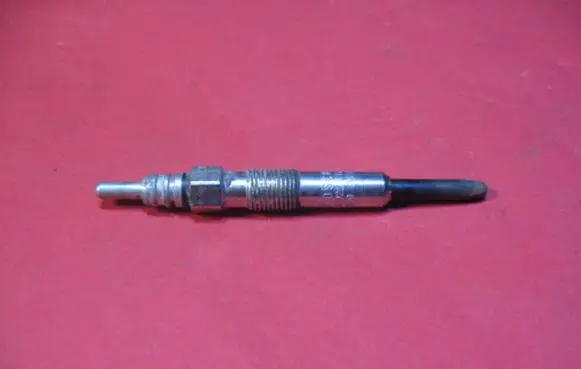 Audi A4 S4 B6 8E 8H Glow plug 0250202022 BERU