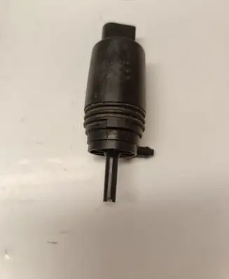 BMW 5 E60 E61 Windscreen/windshield washer pump 8377612 67128377612