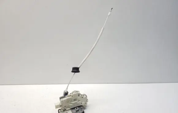 Audi Q7 4L Front door lock 3C2837015A