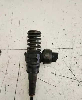 Audi A3 S3 8L Fuel injector 038130073AG