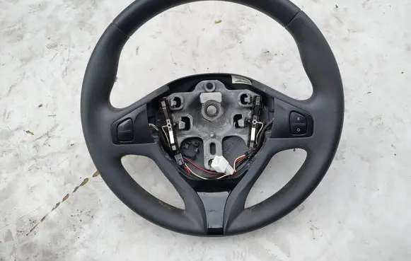 Renault Clio IV Steering wheel 985108800R