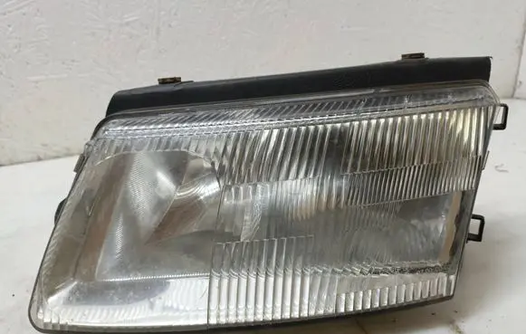 Volkswagen PASSAT B5 Headlight/headlamp 205080B