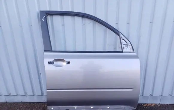 Nissan X-Trail T31 Front door