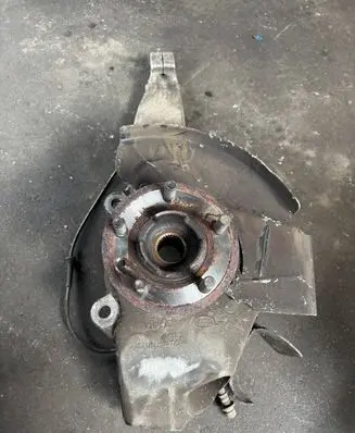 Land Rover Range Rover Sport L494 Front wheel hub spindle knuckle DPLA3K185BA