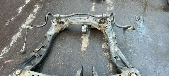 Opel Insignia B Front subframe 84698989