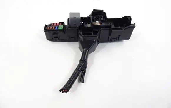Toyota RAV 4 (XA50) Fuse module