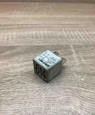 Audi A4 S4 B6 8E 8H Other relay 8E0951253 614