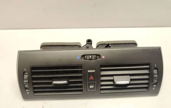 BMW X3 E83 Dash center air vent grill 3415965