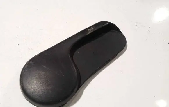 Skoda Octavia Mk2 (1Z) Rear seat side bottom trim 7252502040