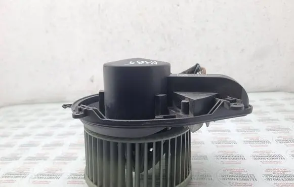 Audi A4 S4 B5 8D Heater fan/blower 8D1820021 740221233F