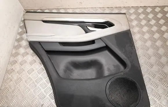 Land Rover Range Rover Evoque L551 Front door card panel trim K8D227421A