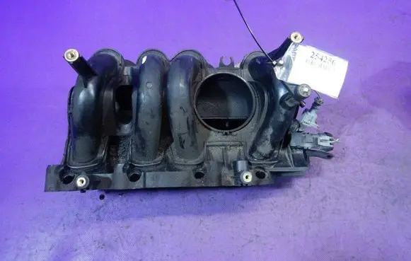 Renault Thalia I Intake manifold