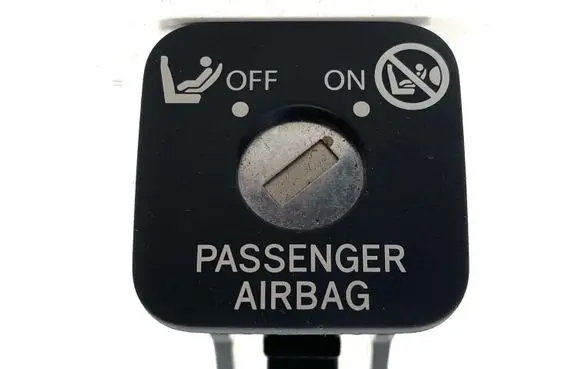 Toyota Avensis T270 Passenger airbag on/off switch 1710U80