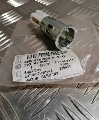 Audi A6 S6 C6 4F Cigarette lighter 4B0919305B