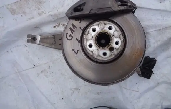BMW 7 G11 G12 Front wheel hub spindle knuckle