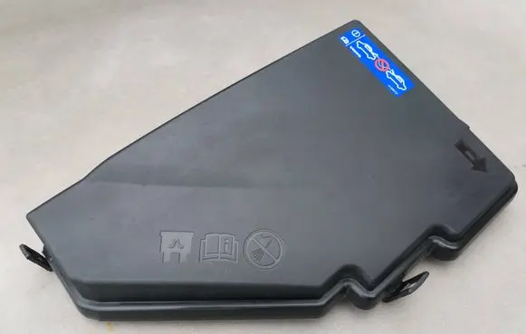 Volvo XC90 Fuse box cover 31398001 D00MB