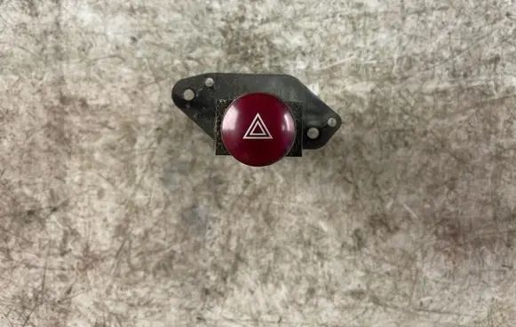 Mitsubishi Grandis Hazard light switch