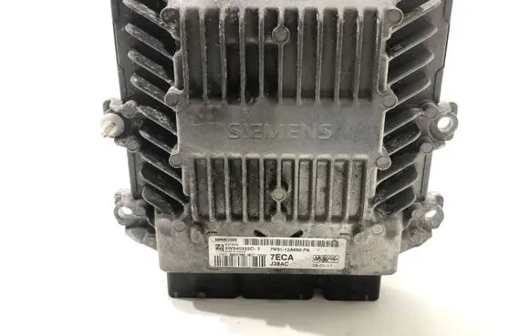 Ford Focus Engine control unit/module 7M5112A650PA