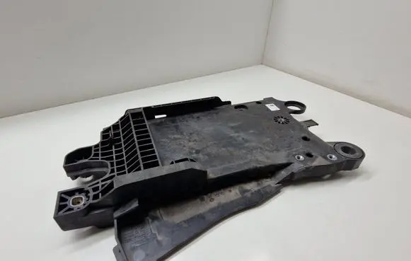 Battery box tray