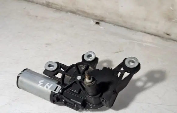 Audi A3 S3 8L Rear window wiper motor 
