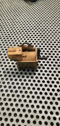 Mercedes-Benz E W211 Heater blower fan relay 52793101 04T139