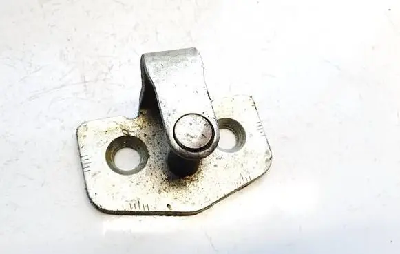 Opel Vectra B Front door lock loop/hook striker 2309