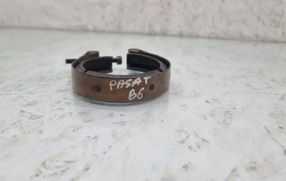 Volkswagen PASSAT B6 Muffler pipe connector clamp 1K0253725