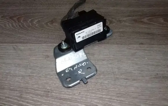 Volvo V70 ESP acceleration yaw rate sensor 10170103613 30667844AA 10098005212