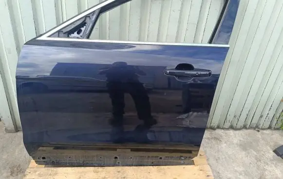 Jaguar F-Pace Front door