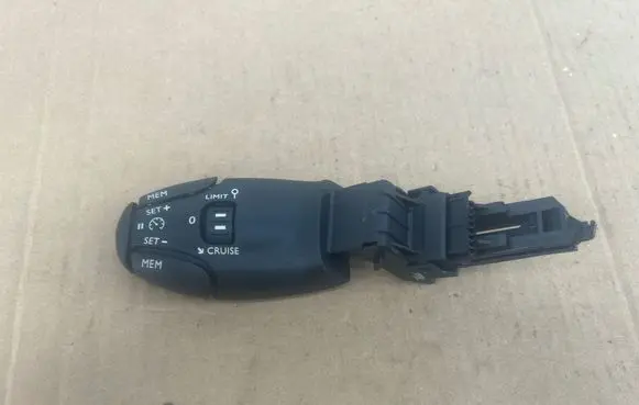 Peugeot 308 Other switches/knobs/shifts 98035106XT 03F41653ST E10727000