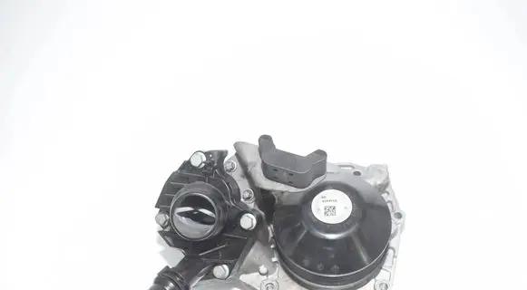 BMW X3 F25 Water pump 8514458 11518514458 8585282