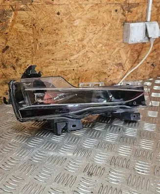 Tesla Model Y Front fog light 162479800A 01252022 DC522025A00048