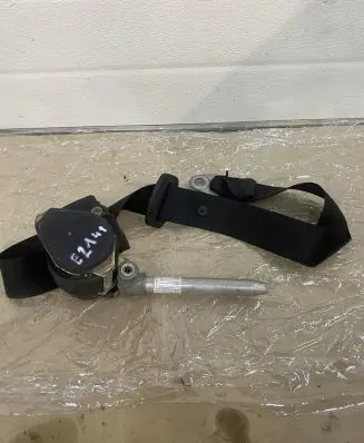 Mercedes-Benz Sprinter W906 Front seatbelt 566097100 E2141