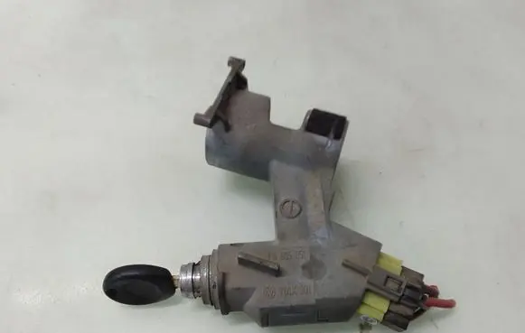 Volkswagen Transporter - Caravelle T4 Ignition lock 701905851