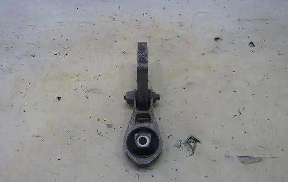 Fiat 500X Engine mount vacuum valve 520043160