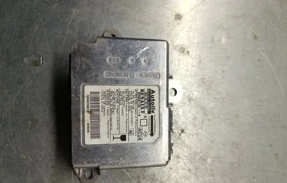 Renault Scenic II - Grand scenic II Airbag control unit/module 8200481139