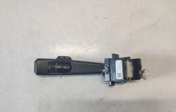 Volvo S60 Indicator stalk 31264162