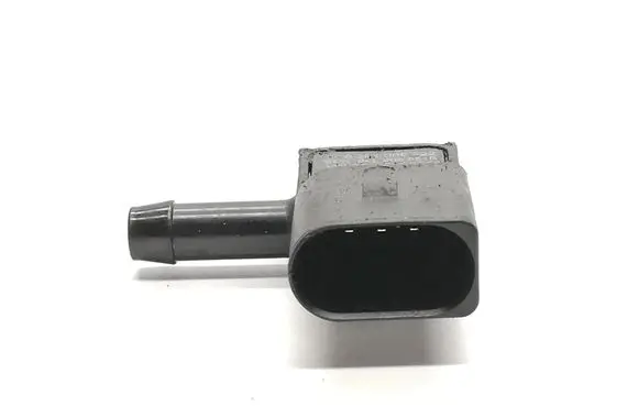 Audi Q3 8U Exhaust gas pressure sensor 04L145049L